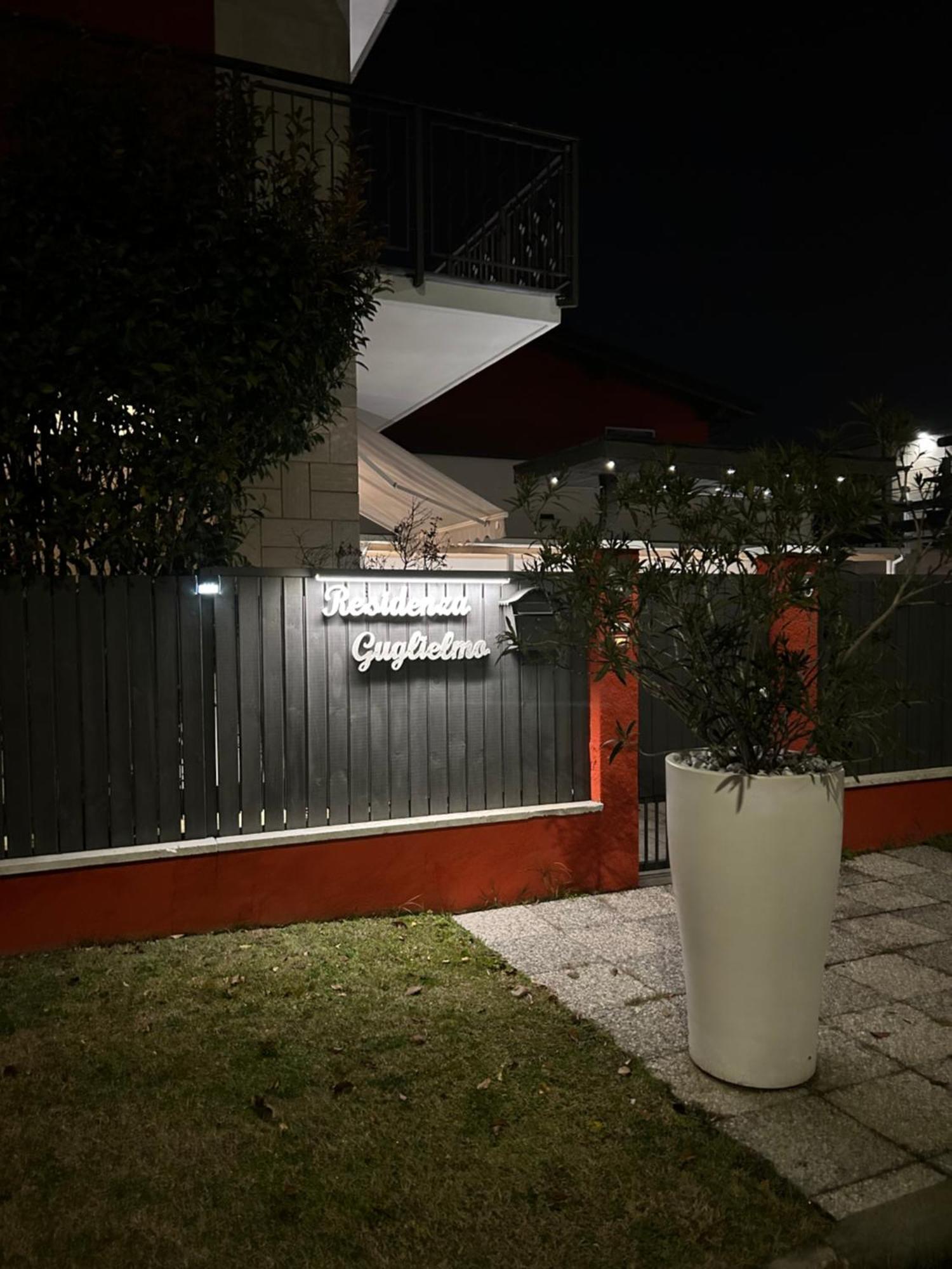 Bed and Breakfast Residenza Guglielmo Мантуя Экстерьер фото